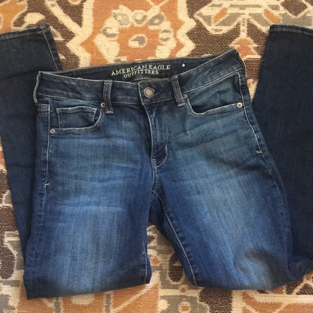 American Eagle straight leg, mid rise  jeans